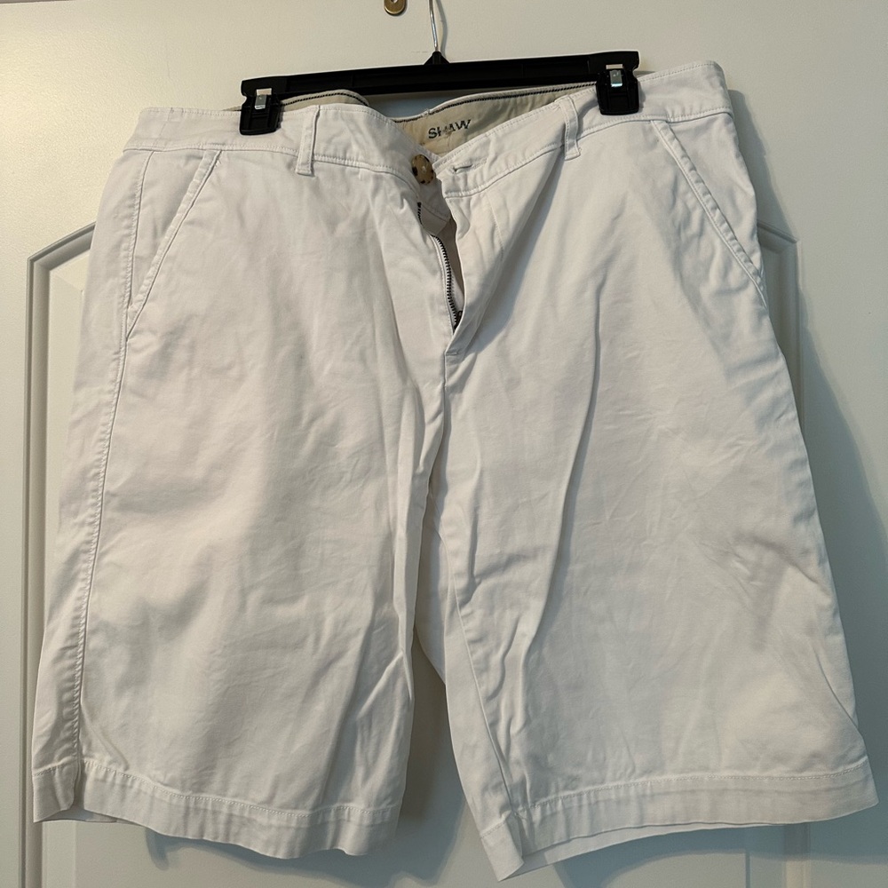 Eddie Bauer Women's White Bermuda Shorts